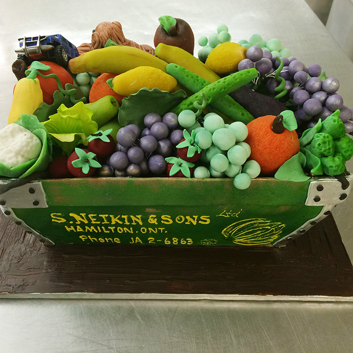 Basket of fruit cake