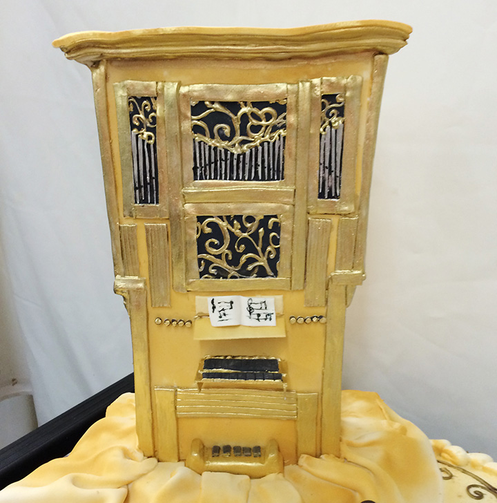 Church Organ cake