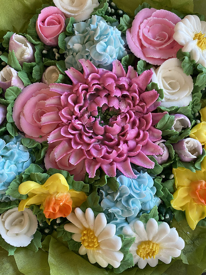 Cupcake Bouquets with icing flowers